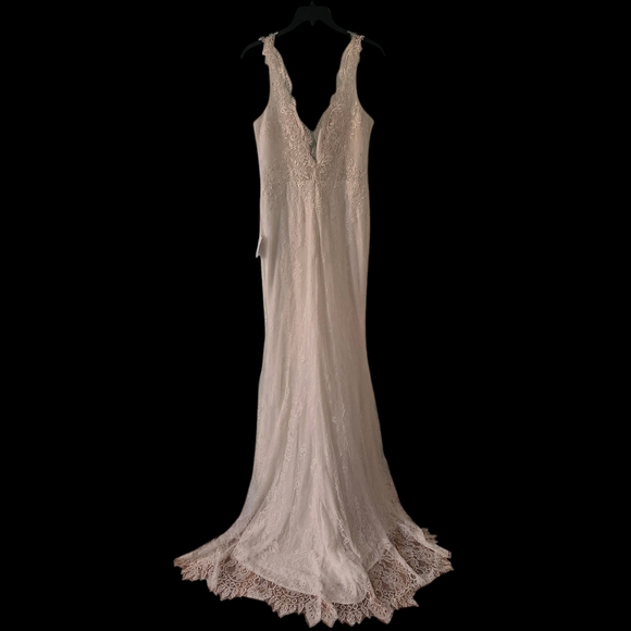 Lulu's Eternally Adored White Lace Embroidered mermaid maxi Wedding Dress size - Picture 2 of 12